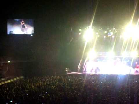 Good Girls Like Bad Boys - Jadyn Maria - Ne-Yo Concert (London 02 Arena) 19.7.09