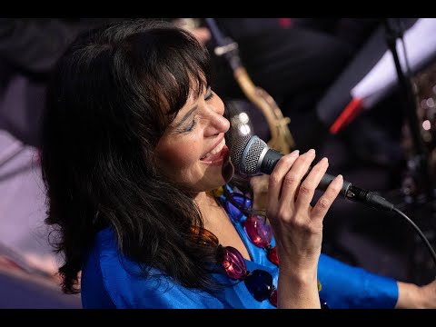 Zurich Jazz Orchestra feat. Viviane de Farias - «Dindi» (Jobim, arr. Partyka)