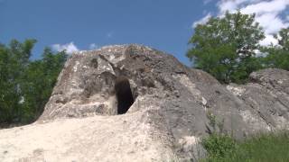 preview picture of video 'Strange cave cellar in Egerszalok, Hungary'