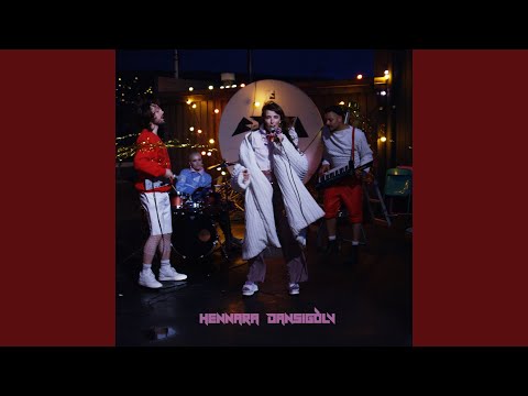 Hennara Dansigólv (feat. Silvurdrongur)