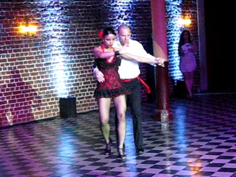 Jorge Burgos (Ataca) and Tanja Kensinger (La Alemana) Bachata performance at Bachatando 2011