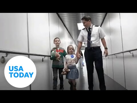 Make-A-Wish recipient, daughter of pilots joins flight to Disney World | USA TODAY