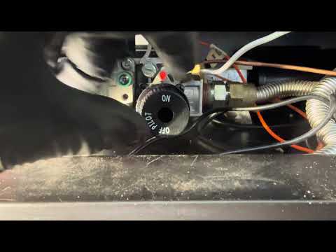 How-To Light Your Pilot: Royal R-4500TRH Gas Fireplace