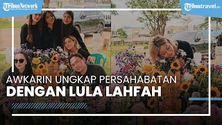 Kenang 10 Tahun Persahabatan, Awkarin Unggah Pesan Perpisahan Menyentuh di Makam Lula Lahfah