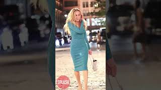 Download lagu Sarah Jessica Parker Looks Stunning In A Blue Dress At The 'And Just Like That' Set In New York City mp3