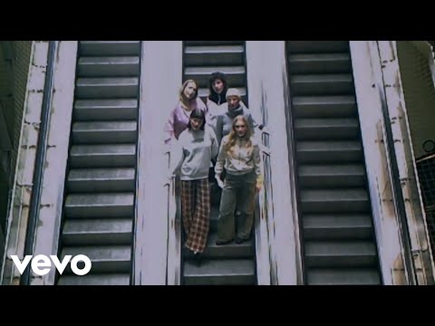 Girl Group - She Goes