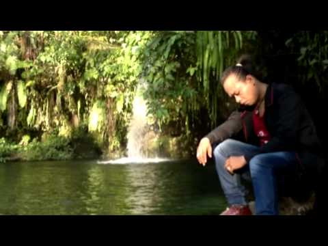 Vj Dion-Hati Nan Ibo ( Minang Terbaru 2015 )