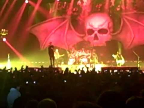 Avenged Sevenfold-Critical Acclaim STAGE CATCHES ON FIRE live in Pikeville KY, 11/29/11