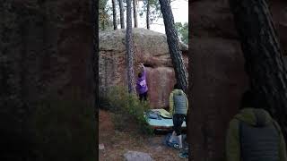 Video thumbnail de Cagon Boy, 7a. Albarracín