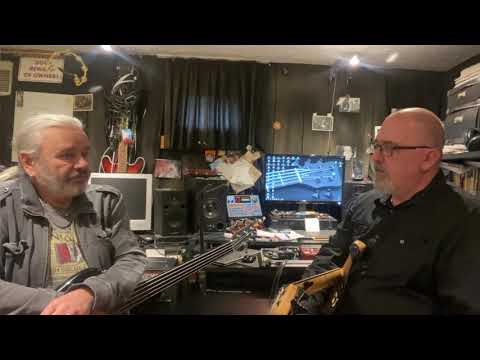 Gespräch mit Jäcki Reznicek zum Fretlessbass im allgemeinen und zum Titel Bataillon d'Amour in bes