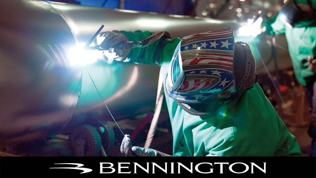 The Unmatched Quality: Bennington’s 10-Year Bow-to-Stern Warranty