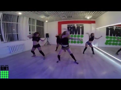 DANCEHALL QUEEN | Milli |  Devin Di Dakta – Run Mi Down