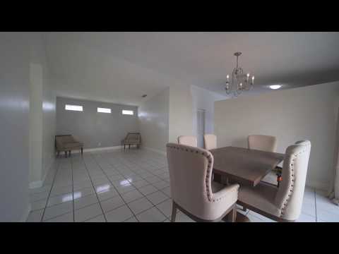 16924 SW 142 Place | Richmond West | Spacious Split Floorplan