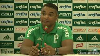 Dudu sai de campo reclamando e Roger machado da recado ao jogador