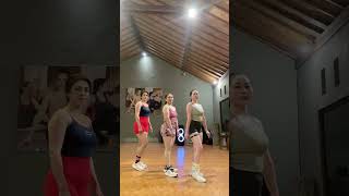 Download lagu goyang pagi bokong semok lagi #dance #asiafiaerobic #senamaerobik #kelasaerobicpemula #aerobic mp3 Download lagu goyang pagi bokong semok lagi #dance #asiafiaerobic #senamaerobik #kelasaerobicpemula #aerobic mp3