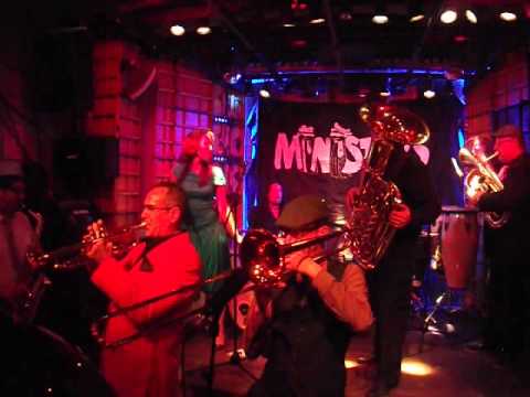 Guetto brass band - Some of these days