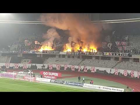 "Foc" în peluza lui "U" Cluj. Galeria, la înălțime în meciul cu FC Argeș