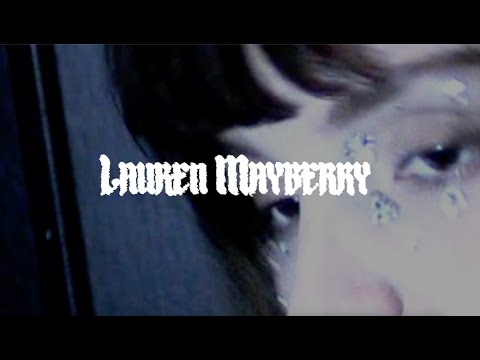 Lauren Mayberry – Glasgow Video Diary © Lauren Mayberry