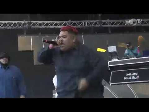 Lo dice por la violad..... que le pegue en el 2014.... Sony