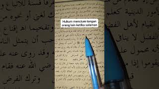 Download lagu Fiqh study - The law of kissing another person's hand when shaking hands (book of Ianatut Tholibin) mp3