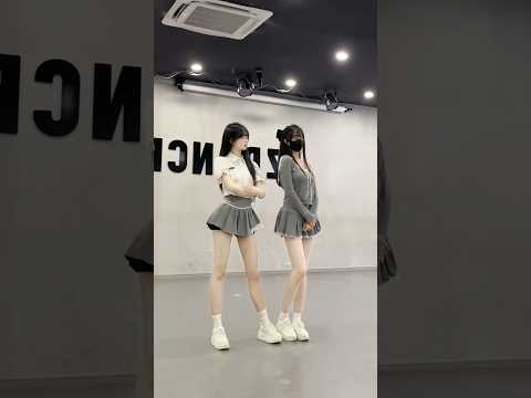 【小羊】两级反转 #美女 #跳舞 #dance #shorts