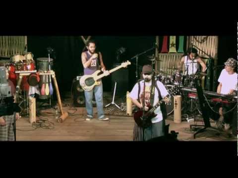 BRILHO DA LATA - Mar Alto - (DVD O Circo)