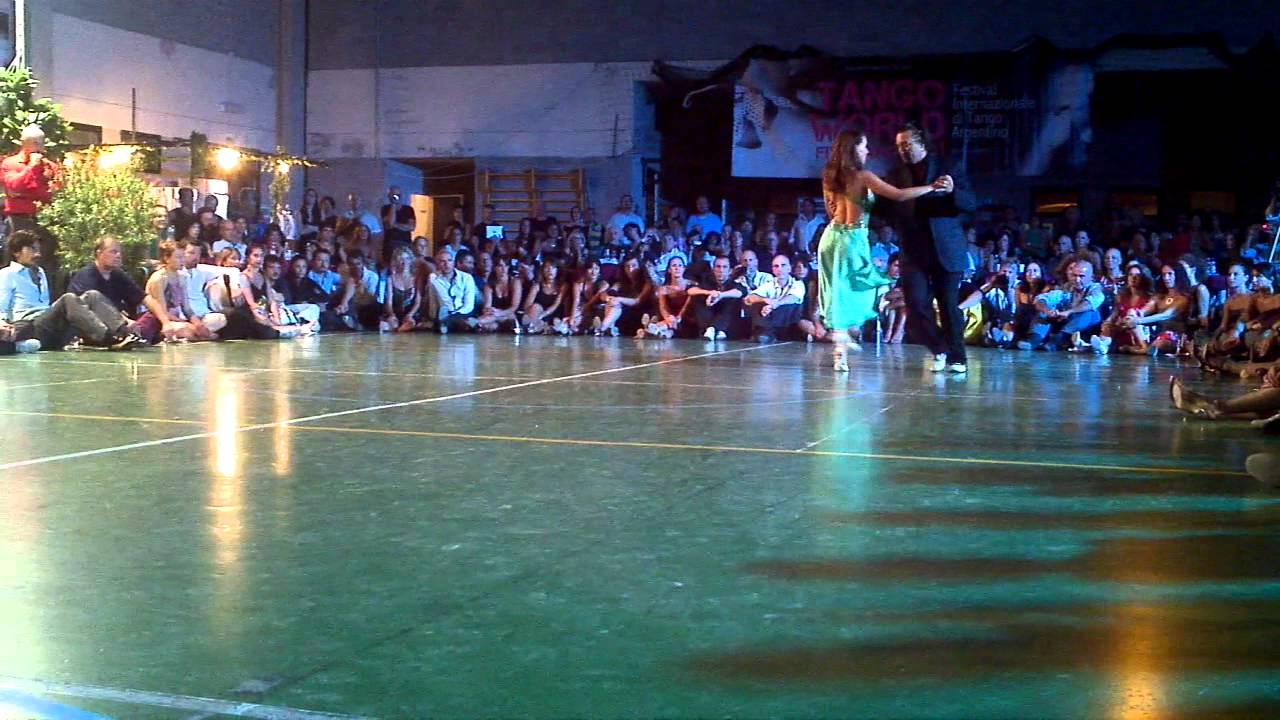 Mariano Chicho Frumboli y Juana Sepulveda   1-4