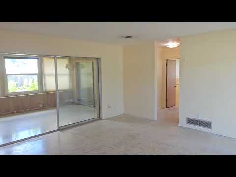 Annual Unfurnished 2 Bed / 2 Bath Home with Large Fenced Backyard in Central Venice! property video