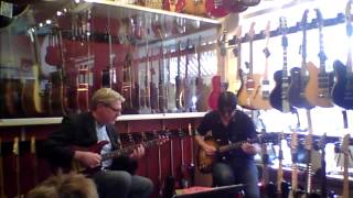Mike Moreno and Ulf Bandgren playing Hello Birdie at No1 Guitarshop