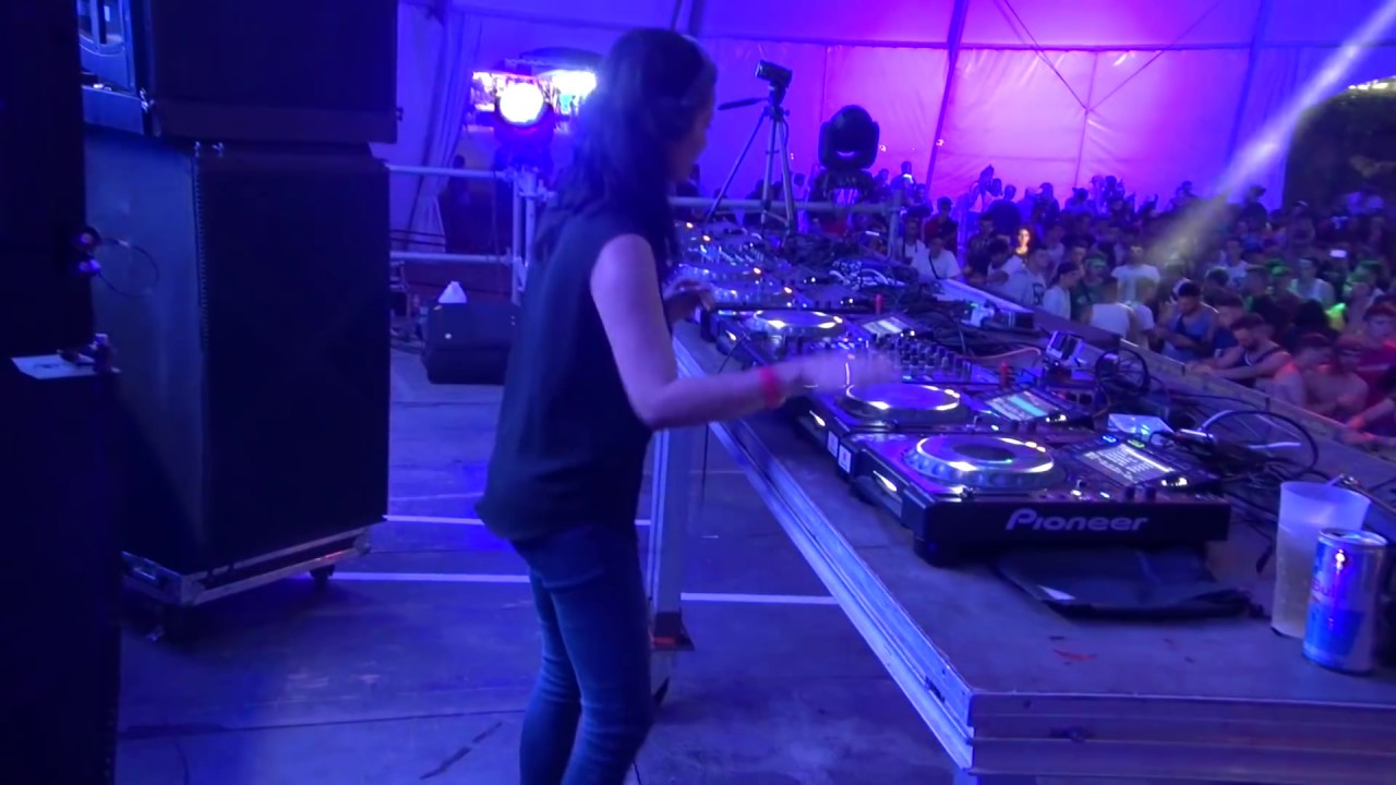 Fernanda Martins - Live @ DreamBeach Villaricos Festival Spain 2017