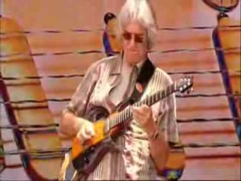 ♫♪♬♪ John McLaughlin~live @ Crossroads Guitar Festival 2004.flv