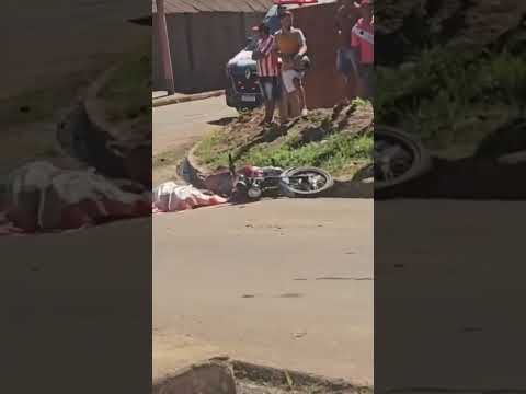 Aconteceu hoje no Município de João Lisboa um Acidente envolvendo  caçamba e moto.