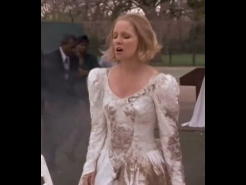 Bride female DA kicks female head terrorists butt in one sided fight and KOs her - Catfight