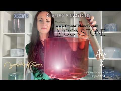 Blue Moonstone Crystal Tones® Alchemy Singing Bowl 8" D+20