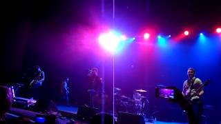 Hands Like Houses- Don&#39;t Look Now I&#39;m Being Followed, Act Normal Live