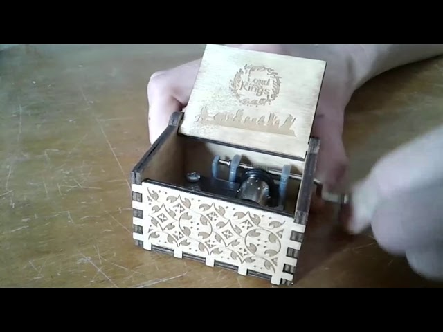 Vídeo relacionado con Cuzit Caja de música grabada El Señor de los Anillos, juguete musical novedoso, regalo para cumpleaños, día de San Valentín, Navidad, Acción de Gracias