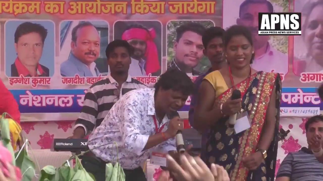 Ignesh kumar ji का दिल्ली में चला जादू Delhi mein Chala Jadu New Nagpuri song 2019 Stage show video.