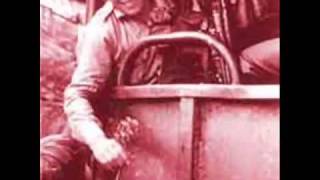 Zeca Afonso - Grândola Vila Morena (letras).flv