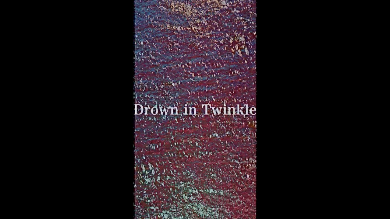 Drown in Twinkle / 秋山黄色