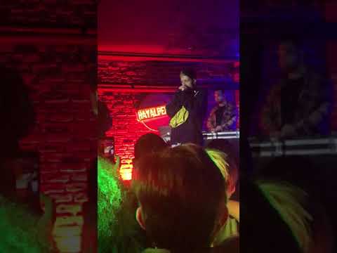 Ben Fero - Kapı Çaldı Kim O ft. Keişan