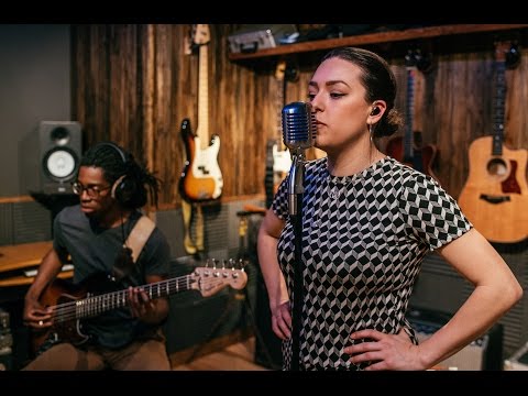 RAQUEL RODRIGUEZ - "Don't Be Afraid" - LIVE @ Blue Dream Studios