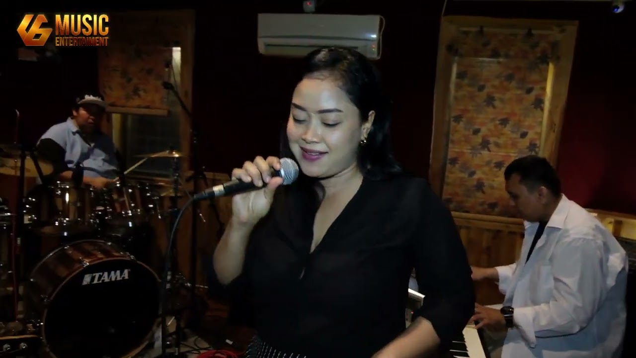 :🎶 Conga - Cover by USIX