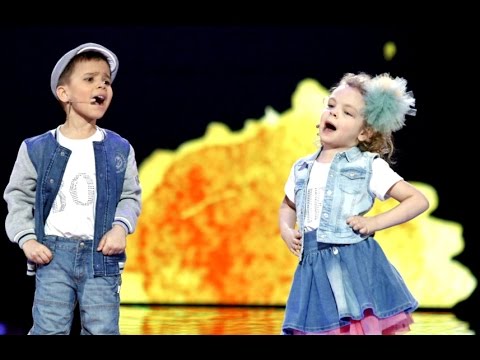 Świetny występ młodej, śpiewającej pary [ Mali Giganci ]