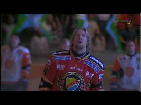 Tal och tyst minut till minnet av Sven Tumba (1931-2011)