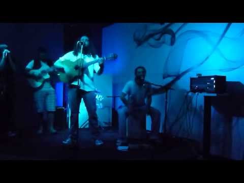Hojas de limonero con Kapuyo ( Mez-k ) y Jesus Pablo ( La Pelousse ) - Cancion fabulosa