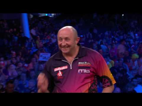 Premieren 9-Darter am 2. Tag! | Players Championship Finals - 1. Session | DAZN Highlights
