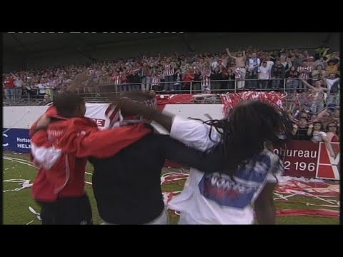 ARCHIEF: Feest na promotie van Sparta tegen Helmond Sport (nacompetitie 2004/2005)