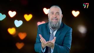 הרב אבנר קוואס - שיהיה הבעל מכבד את אשתו יותר מגופו!! (הרב אבנר קוואס) - התמונה מוצגת ישירות מתוך אתר האינטרנט יוטיוב. זכויות היוצרים בתמונה שייכות ליוצרה. קישור קרדיט למקור התוכן נמצא בתוך דף הסרטון