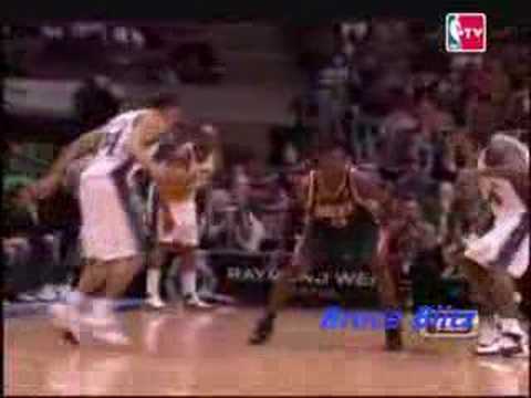 Devin Harris nets debut