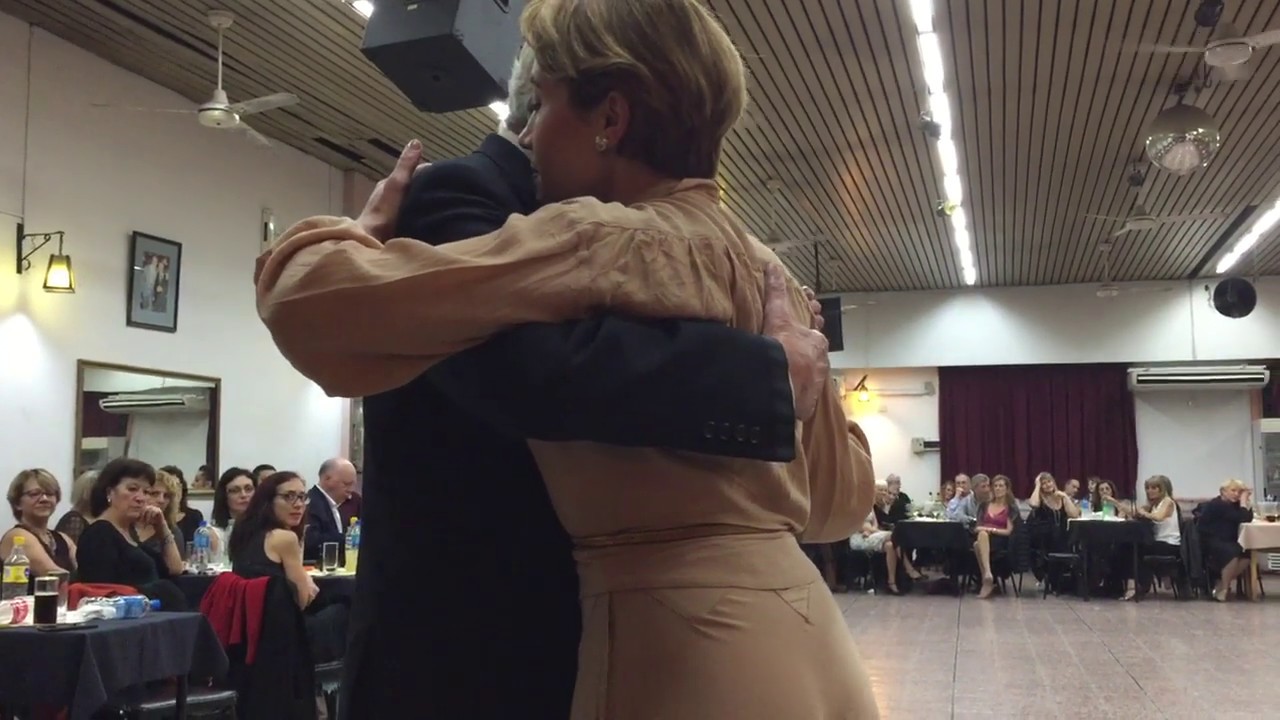 EL CHINO PERICO Y PAOLA TACCHETTI. "SOLAMENTE ELLA"